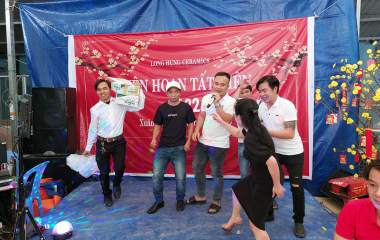 TẤT NIÊN CÔNG TY